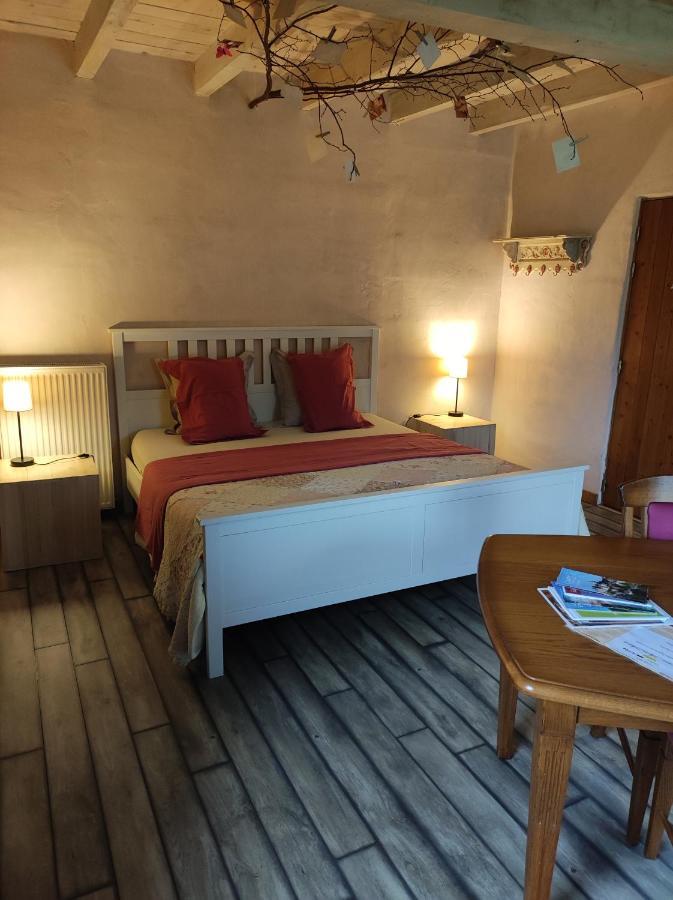 Les 5 Petits Lapins Bed & Breakfast Bar Екстериор снимка