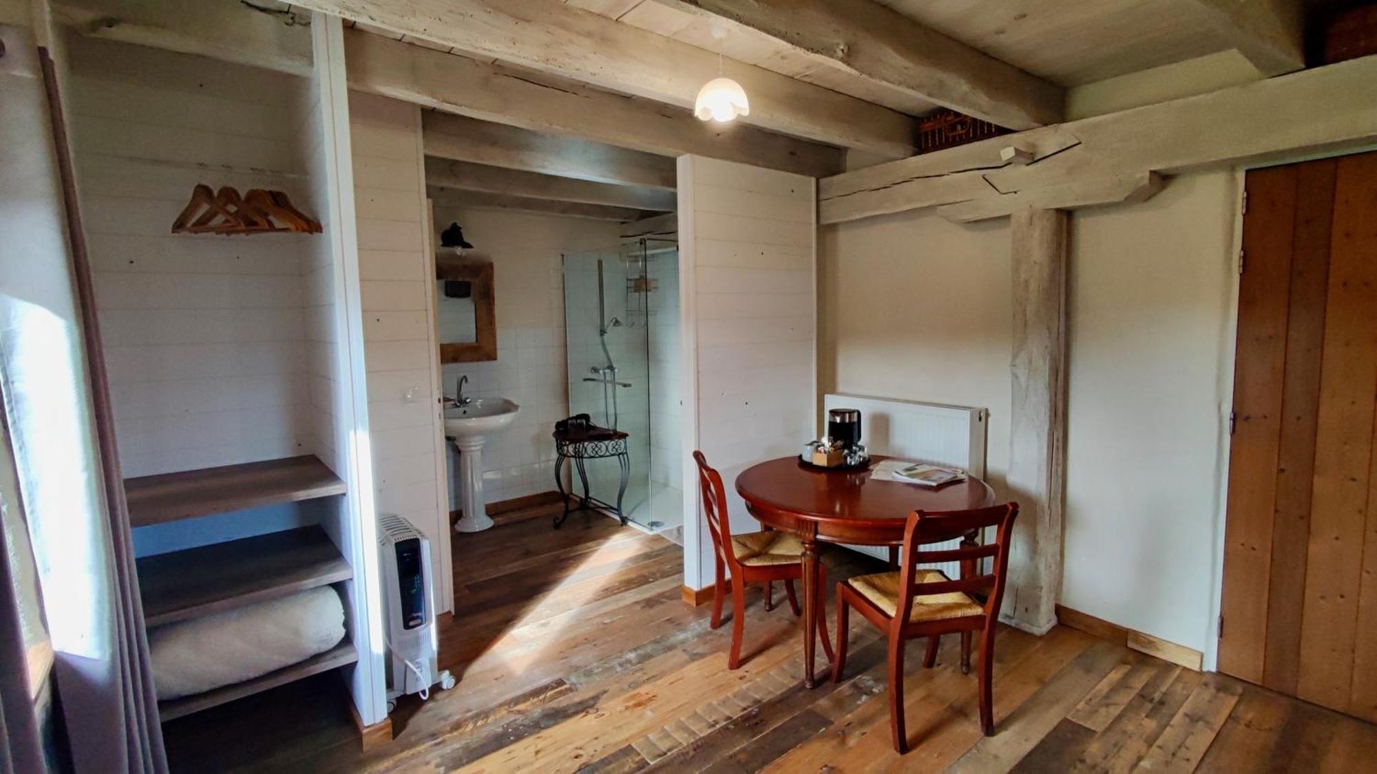 Les 5 Petits Lapins Bed & Breakfast Bar Екстериор снимка